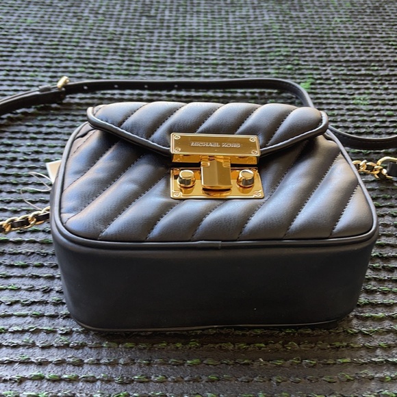 Michael Kors Small Rose Top Handle Leather Satchel - Picture 3 of 16